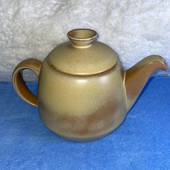 Frankoma Other - Vintage Frankoma Large Teapot with Lid.